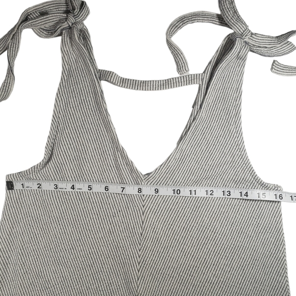 Lucky Brand V Neck Sleeveless Blouse Size Small - Picture 9 of 10